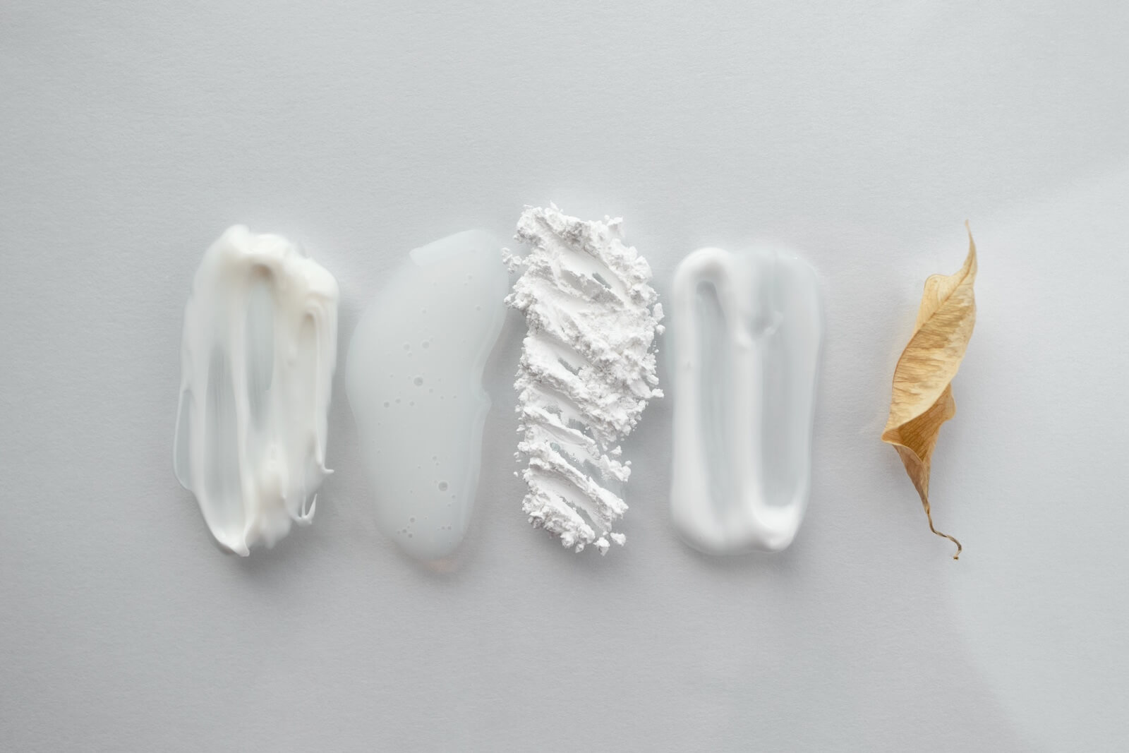 Natural vs. Synthetic Ingredients: How to Choose the Right Options for Your Skin Care Line